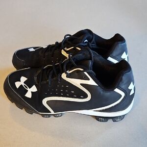 Under Armour Youth Black Baseball Cleats
